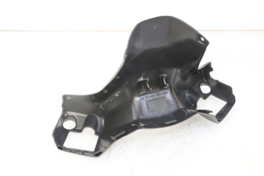 photo de TAPA MANILLAR TRASERO SUZUKI BURGMAN 125 (2007 - 2014) - Detalle de la pieza