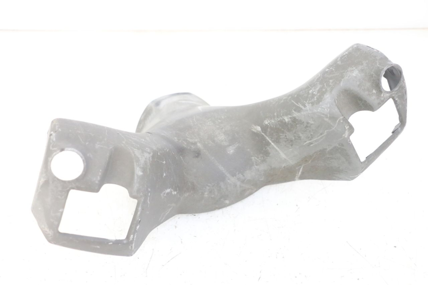 photo de TAPA MANILLAR TRASERO SUZUKI BURGMAN 125 (2007 - 2014) - Primer plano técnico