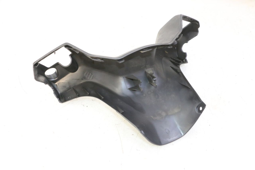 photo de TAPA MANILLAR TRASERO SUZUKI BURGMAN 125 (2007 - 2014) - Otra perspectiva