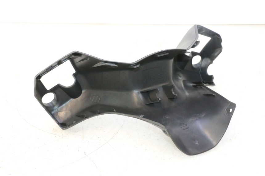 photo de TAPA MANILLAR TRASERO SUZUKI BURGMAN 125 (2007 - 2014) - Primer plano técnico