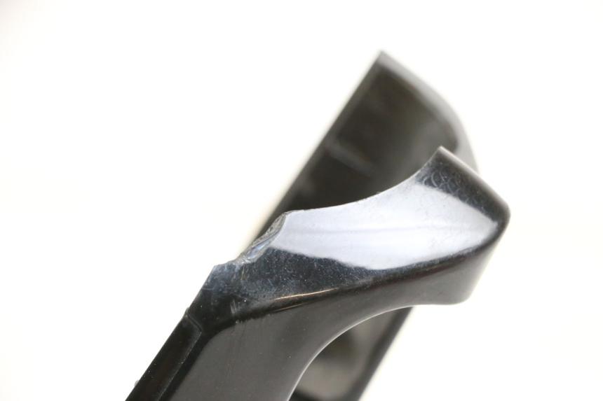 photo de CUBIERTA DEL MANILLAR DELANTERO YAMAHA BW'S 50 (2004 - 2017) - Zoom estado de uso