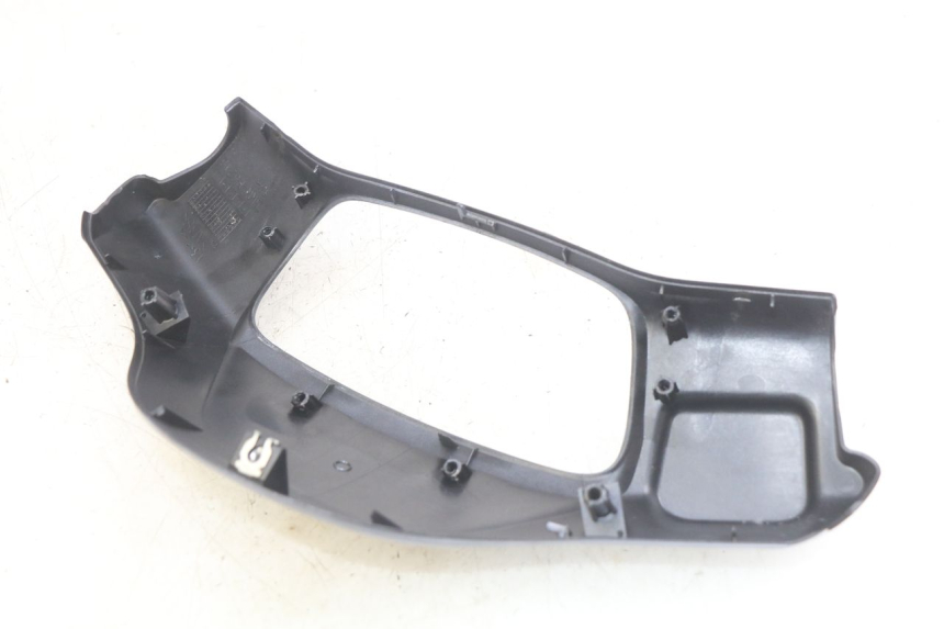 photo de CUBIERTA DEL MANILLAR DELANTERO YAMAHA BW'S EASY 50 (2013 - 2016) - Recambio usado revisado