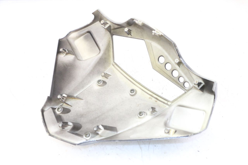 photo de TAPA MANILLAR TRASERO ORCAL CAVARO 4T 50 (2019 - 2023) - Primer plano técnico