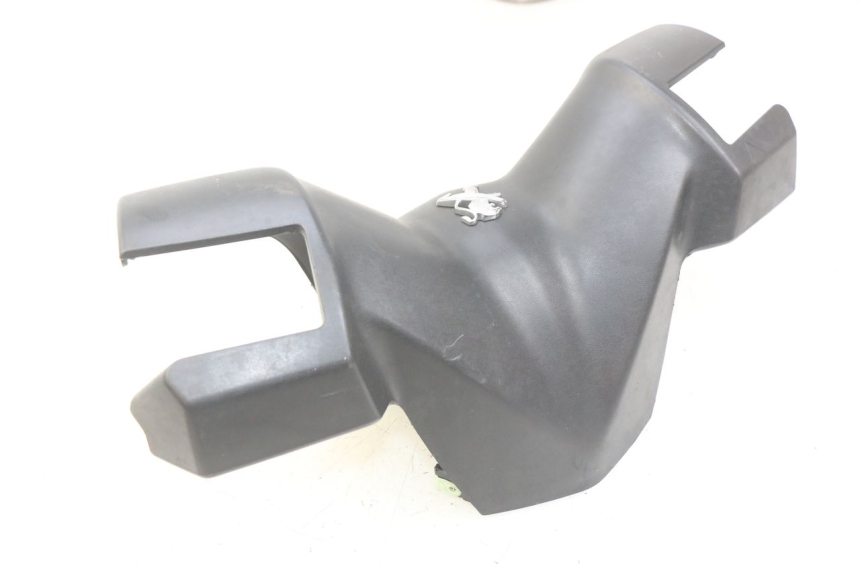 photo de CUBIERTA DEL MANILLAR DELANTERO PEUGEOT CITYSTAR 125 (2011 - 2017) - Zoom estado de uso