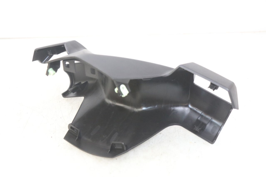 photo de CUBIERTA DEL MANILLAR DELANTERO PEUGEOT CITYSTAR 125 (2011 - 2017) - Zoom estado de uso