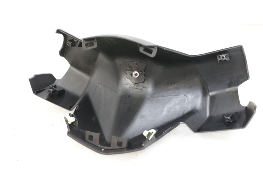 photo de CUBIERTA DEL MANILLAR DELANTERO PEUGEOT CITYSTAR 50 (2013 - 2017) - Otra perspectiva