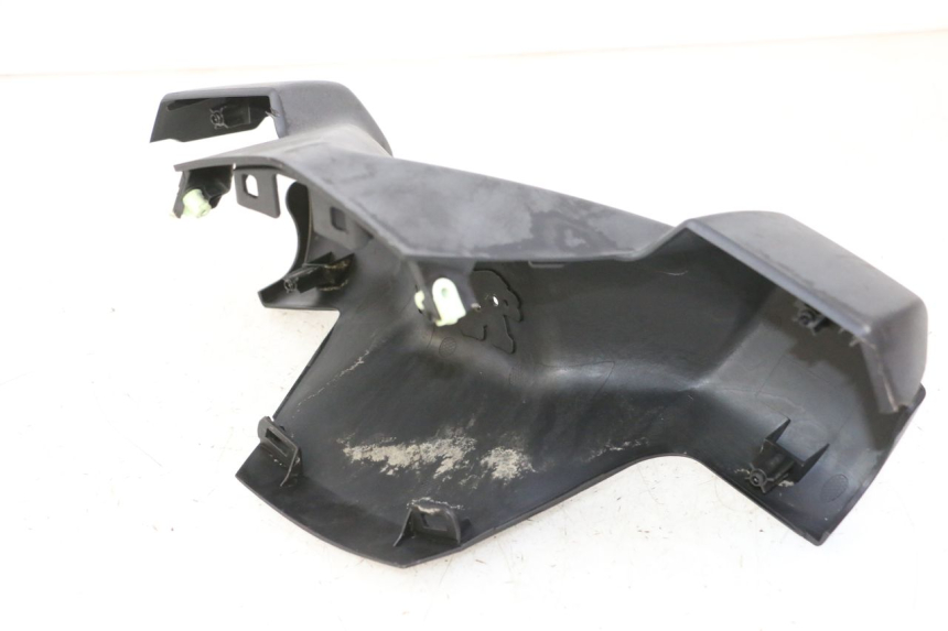 photo de CUBIERTA DEL MANILLAR DELANTERO PEUGEOT CITYSTAR 50 (2013 - 2017) - Detalle de la pieza