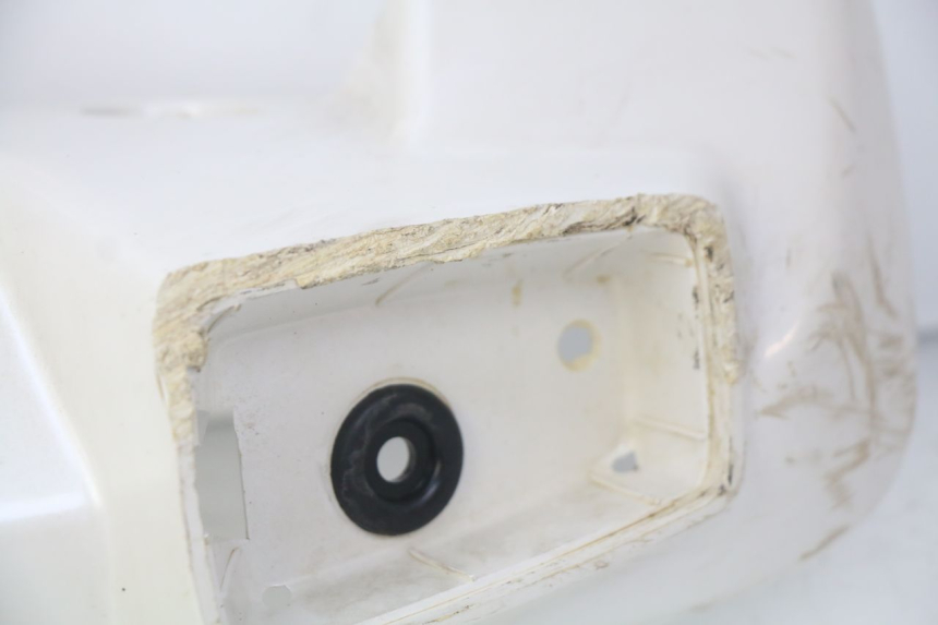 photo de CUBIERTA DEL MANILLAR DELANTERO SUZUKI CP 80 (1985 - 1996) - Marcados y referencias originales