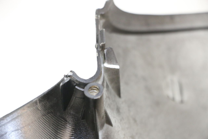 photo de TAPA MANILLAR TRASERO DAELIM BESBI 125 (2007 - 2008) - Vista general del producto