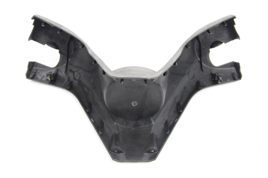 photo de CUBIERTA DEL MANILLAR DELANTERO KYMCO DINK 4T 50 (2007 - 2018) - Detalles de los puntos de fijación