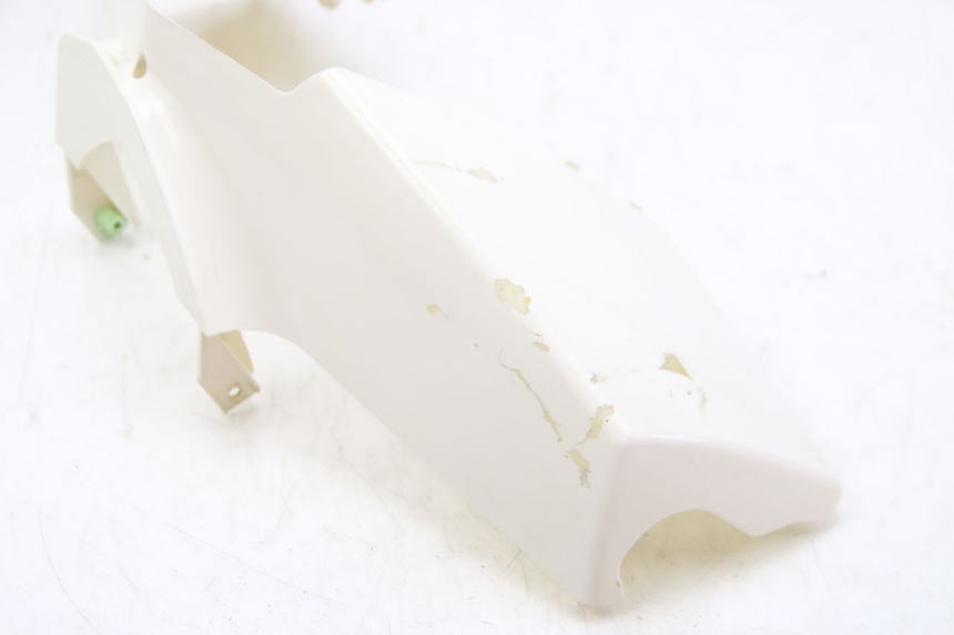 photo de CUBIERTA DEL MANILLAR DELANTERO PEUGEOT E-VIVACITY 1 (2012 - 2018) - Zoom estado de uso