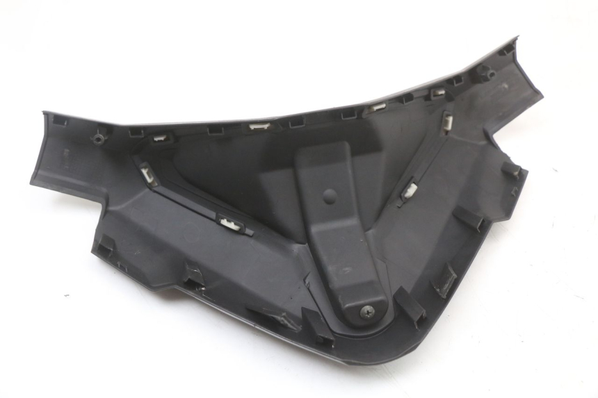 photo de TAPA MANILLAR TRASERO LONGJIA EASY MAX 125 (2020 - 2024) - Otra perspectiva