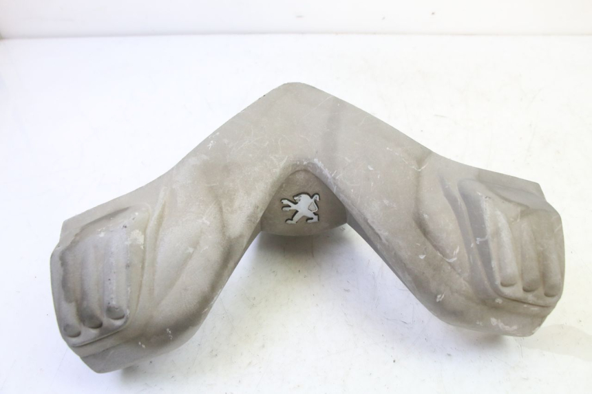 photo de CUBIERTA DEL MANILLAR DELANTERO PEUGEOT ELYSTAR 50 (2002 - 2014) - Detalle de la pieza