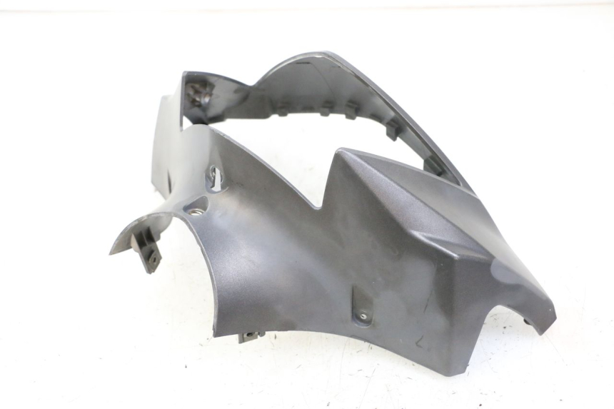 photo de CUBIERTA DEL MANILLAR DELANTERO JM MOTORS EVOLIS 4T 50 (2018 - 2022) - Otra perspectiva