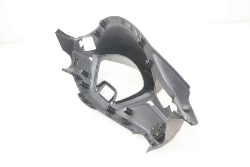 photo de CUBIERTA DEL MANILLAR DELANTERO HONDA FES PANTHEON 125 (2003 - 2007) - Detalle de la pieza