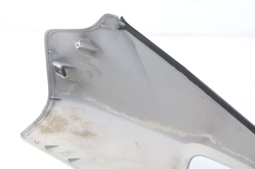 photo de CUBIERTA DEL MANILLAR DELANTERO HONDA FES PANTHEON 125 (2003 - 2007) - Detalle de la pieza