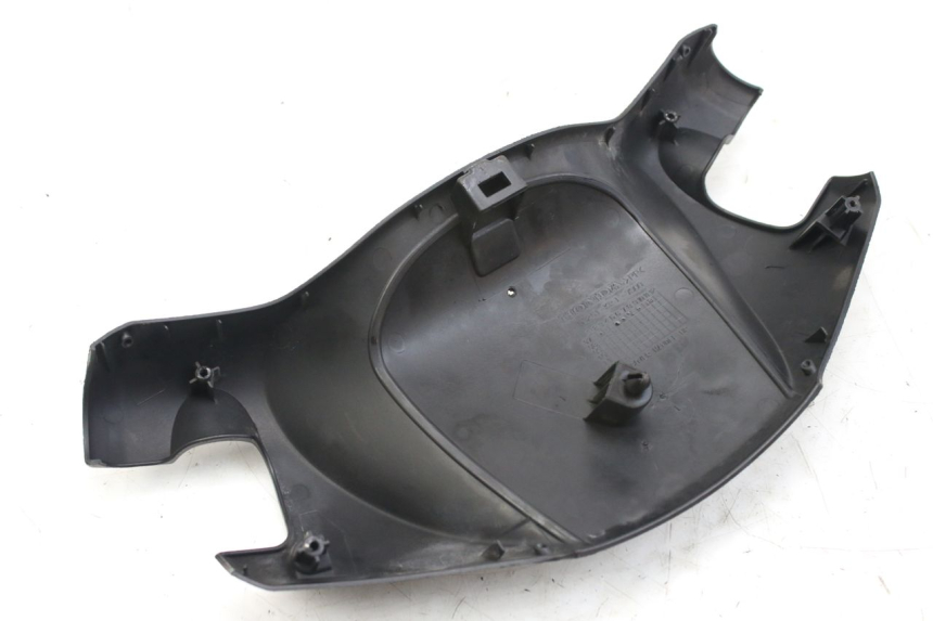 photo de CUBIERTA DEL MANILLAR DELANTERO HONDA FES S-WING SWING ABS 125 (2007 - 2015) - Zoom estado de uso