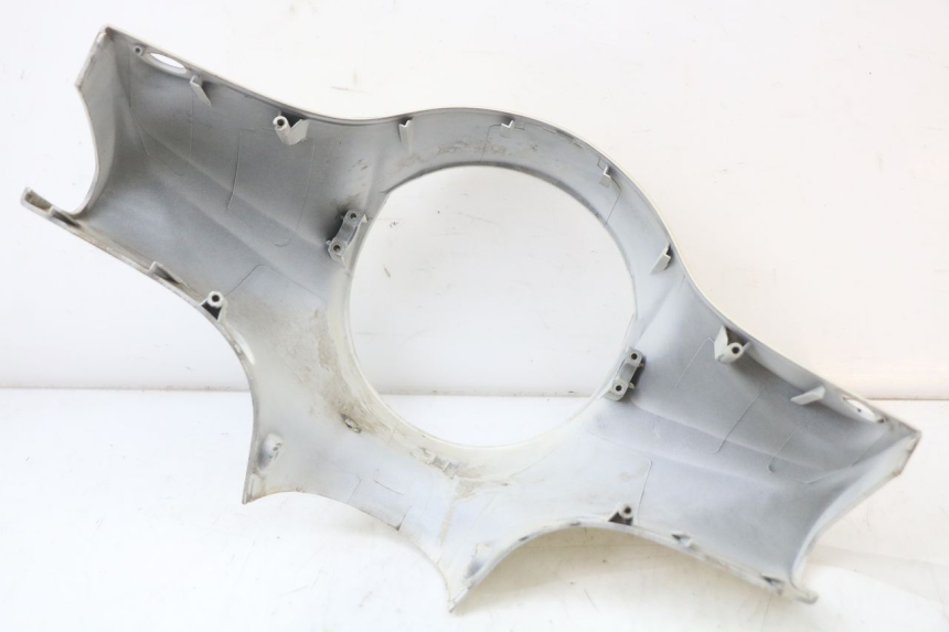 photo de CUBIERTA DEL MANILLAR DELANTERO SYM FIDDLE 2 50 (2008 - 2013) - Detalles de los puntos de fijación