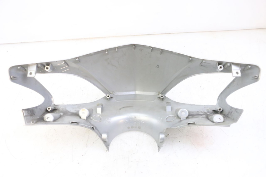 photo de TAPA MANILLAR TRASERO MBK FLAME X 125 (2007 - 2016) - Primer plano técnico