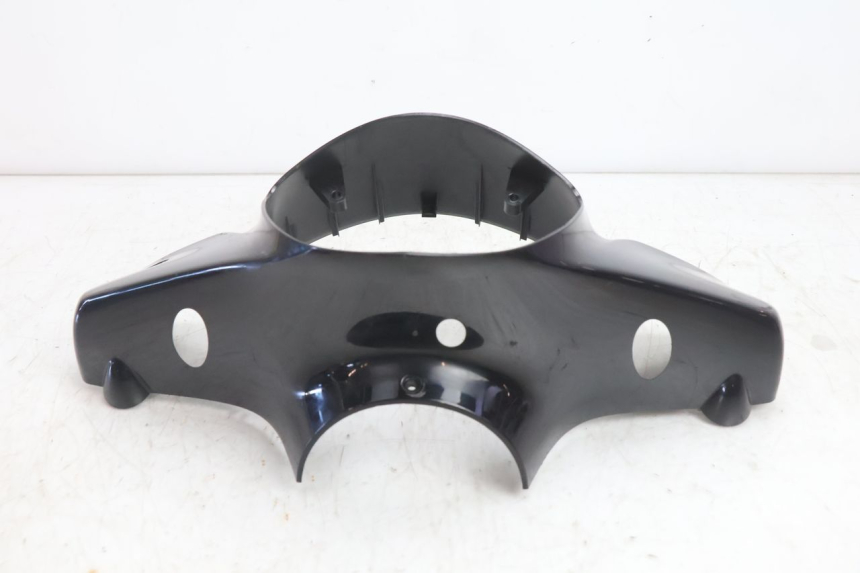 photo de CUBIERTA DEL MANILLAR DELANTERO PIAGGIO FLY 2T 50 (2004 - 2017) - Vista general del producto