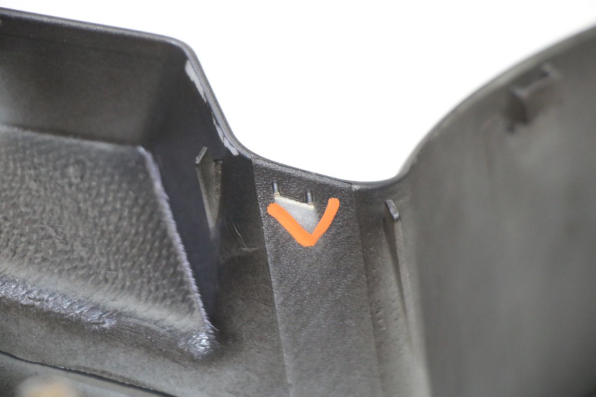 photo de CUBRE MANILLAR DELANTERO VENESI FLY RETRO 4T 50 (2020 - 2025) - Marcados y referencias originales