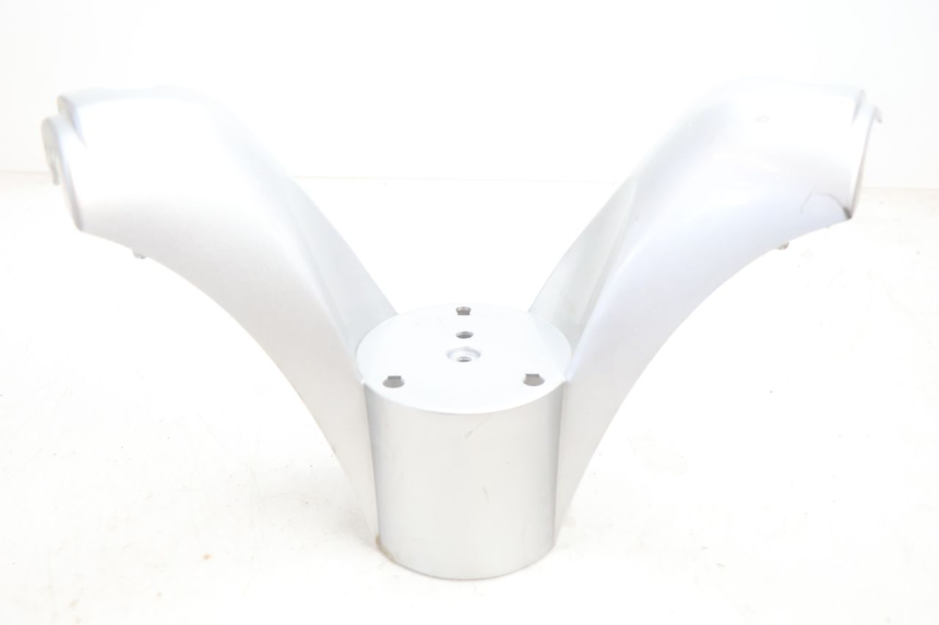 photo de TAPA MANILLAR TRASERO KYMCO GRAND DINK 125 (2008 - 2014) - Detalle de la pieza