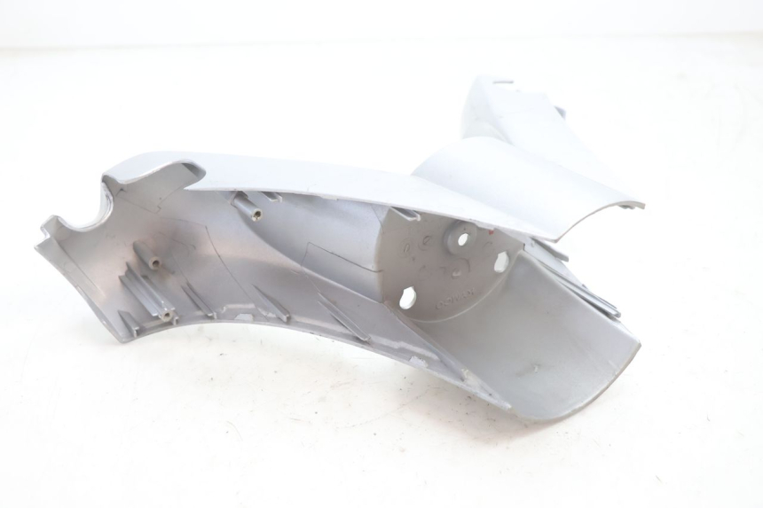 photo de TAPA MANILLAR TRASERO KYMCO GRAND DINK 125 (2008 - 2014) - Estado de la superficie y material