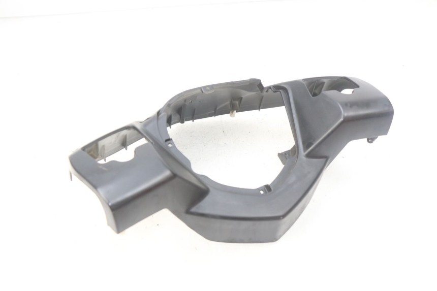 photo de CUBIERTA DEL MANILLAR DELANTERO TNT MOTOR GRIDO 2T 50 (2010 - 2019) - Primer plano técnico