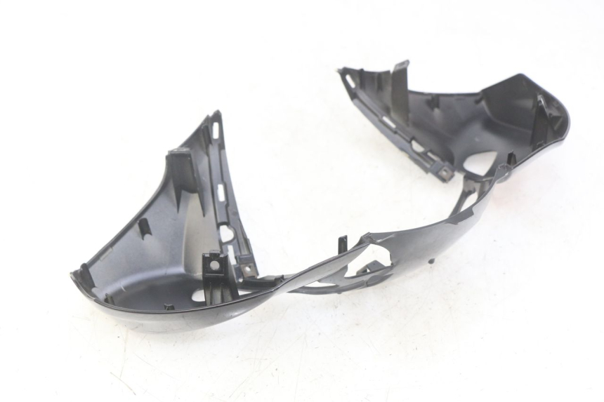 photo de CUBIERTA DEL MANILLAR DELANTERO YAMAHA HW XENTER 125 (2011 - 2017) - Otra perspectiva