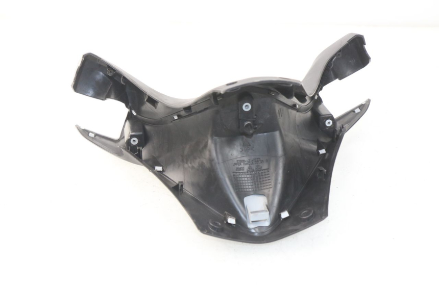 photo de TAPA MANILLAR TRASERO SYM JOYMAX 250 (2013 - 2017) - Primer plano técnico