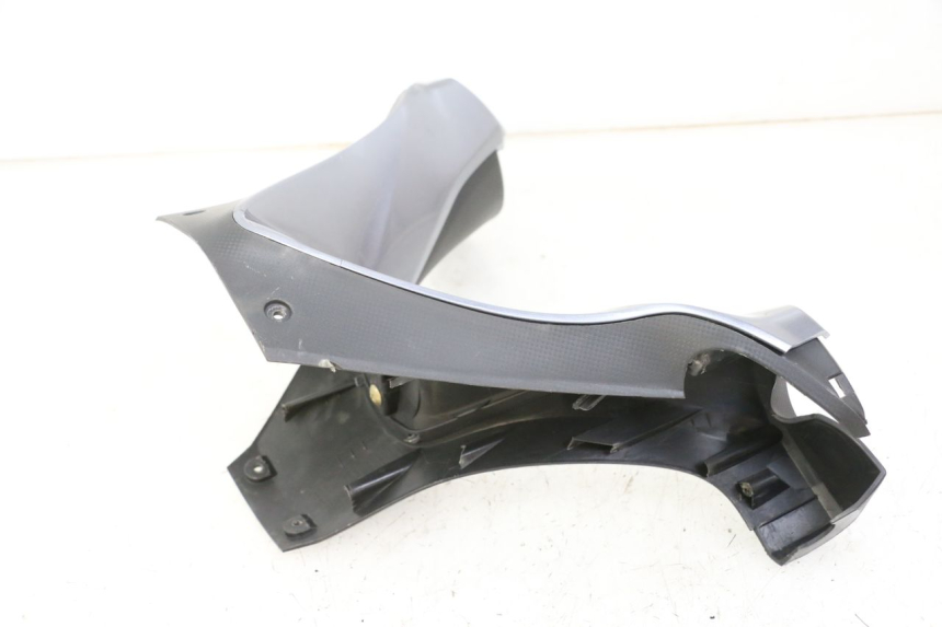 photo de TAPA MANILLAR TRASERO SYM JOYMAX 125 (2010 - 2017) - Recambio usado revisado