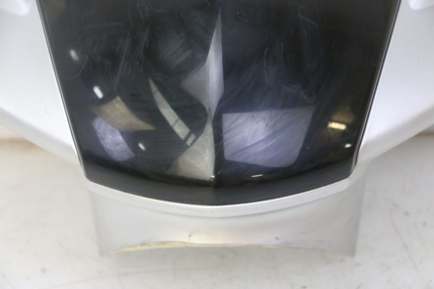 photo de CUBIERTA DEL MANILLAR DELANTERO PEUGEOT KISBEE 2T 50 (2010 - 2017) - Características distintivas