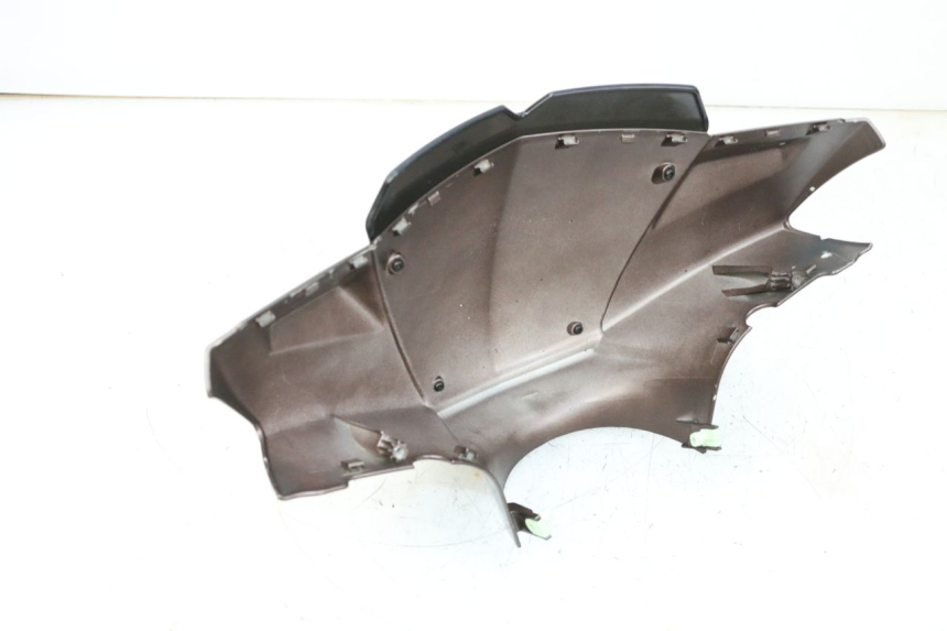 photo de CUBIERTA DEL MANILLAR DELANTERO PEUGEOT KISBEE 2T 50 (2010 - 2017) - Estado de la superficie y material