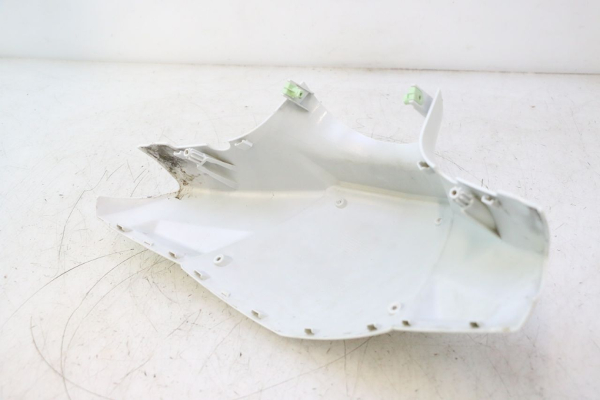 photo de CUBIERTA DEL MANILLAR DELANTERO PEUGEOT KISBEE 2T 50 (2010 - 2017) - Zoom estado de uso