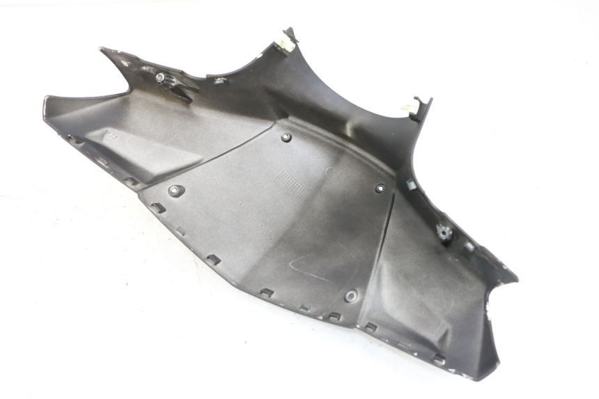 photo de CUBIERTA DEL MANILLAR DELANTERO PEUGEOT KISBEE 4T 50 (2018 - 2022) - Detalle de la pieza