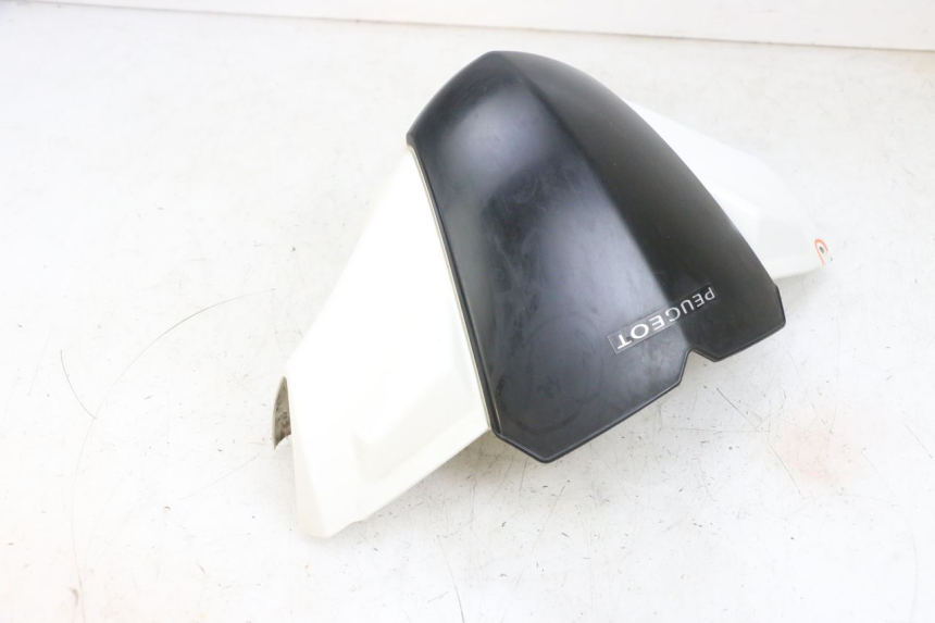 photo de CUBIERTA DEL MANILLAR DELANTERO PEUGEOT KISBEE 4T 50 (2010 - 2017) - Características distintivas