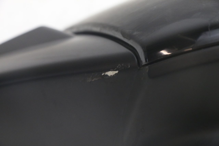 photo de CUBIERTA DEL MANILLAR DELANTERO PEUGEOT KISBEE 4T 50 (2018 - 2022) - Zoom estado de uso