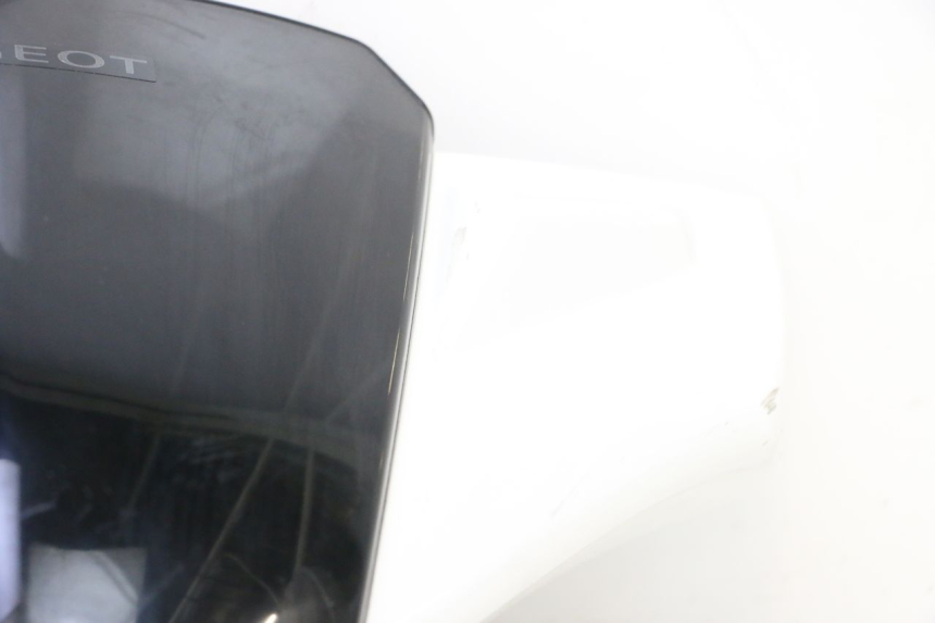 photo de CUBIERTA DEL MANILLAR DELANTERO PEUGEOT KISBEE 4T 50 (2018 - 2022) - Zoom sobre los componentes