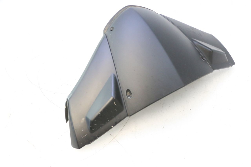 photo de TAPA MANILLAR TRASERO PEUGEOT KISBEE 4T 50 (2023 - 2026) - Marcados y referencias originales