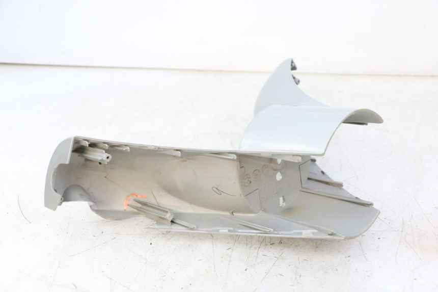 photo de TAPA MANILLAR TRASERO KYMCO GRAND DINK 125 (2008 - 2014) - Zoom estado de uso