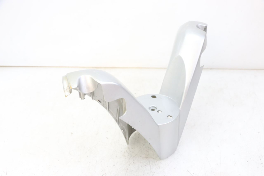 photo de TAPA MANILLAR TRASERO KYMCO GRAND DINK 125 (2008 - 2014) - Marcados y referencias originales