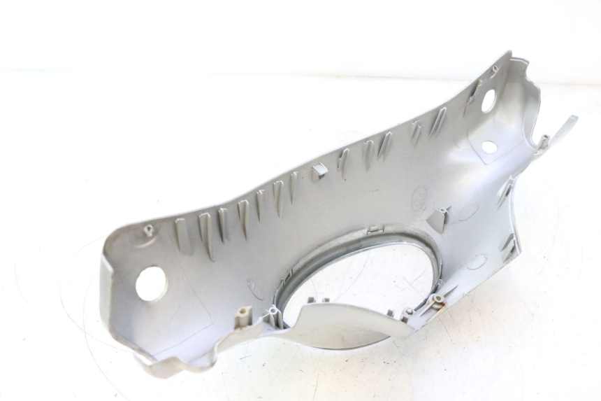 photo de TAPA MANILLAR TRASERO PIAGGIO LIBERTY 50 (1998 - 2003) - Detalles de los puntos de fijación
