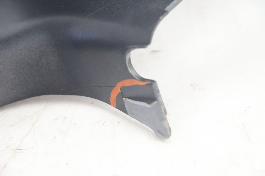 photo de CUBIERTA DEL MANILLAR DELANTERO KYMCO LIKE 125 (2009 - 2016) - Marcados y referencias originales