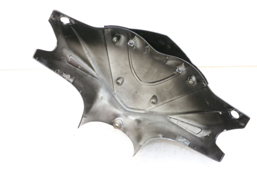 photo de TAPA MANILLAR TRASERO LONGJIA SHARPY 125 (2020 - 2024) - Vista general del producto