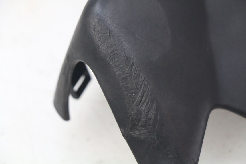 photo de CUBIERTA DEL MANILLAR DELANTERO PEUGEOT LUDIX 50 (2008 - 2017) - Zoom estado de uso