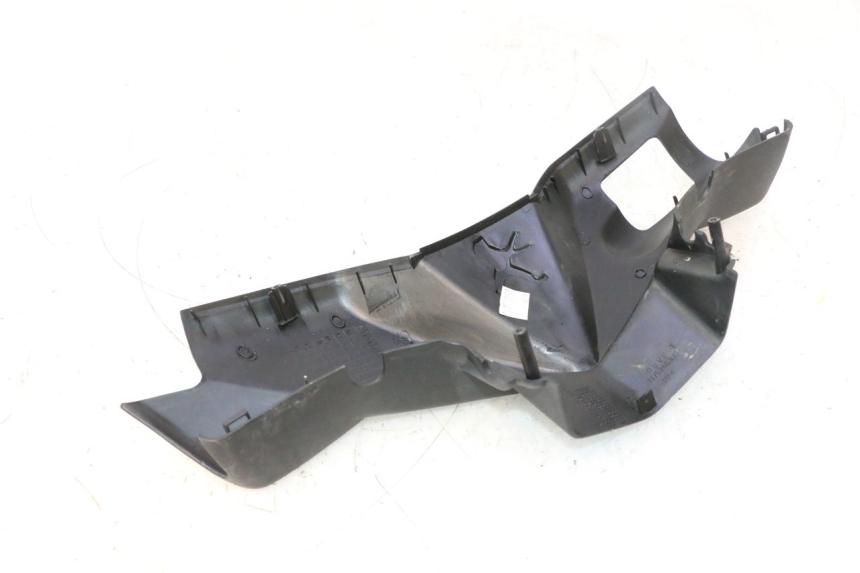 photo de TAPA MANILLAR TRASERO PEUGEOT LUDIX PRO 2T 50 (2010 - 2017) - Detalles de los puntos de fijación