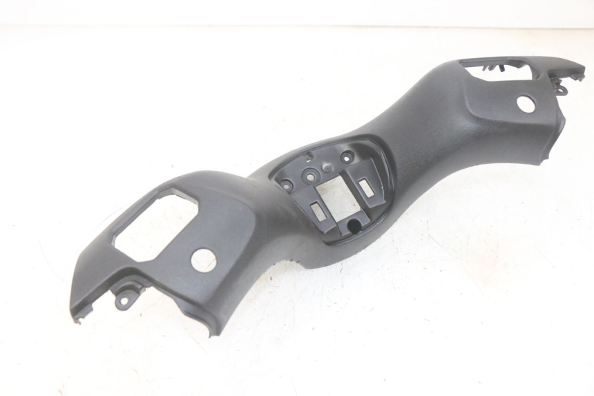 photo de TAPA MANILLAR TRASERO PIAGGIO MP3 HPE 300 (2019 - 2026) - Recambio usado revisado