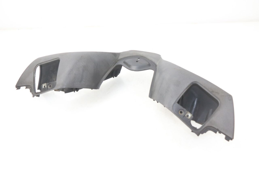 photo de CUBIERTA DEL MANILLAR DELANTERO PIAGGIO MP3 LT 400 (2007 - 2012) - Otra perspectiva