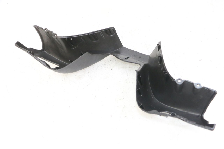 photo de TAPA MANILLAR TRASERO PIAGGIO MP3 LT 300 (2010 - 2016) - Recambio usado revisado