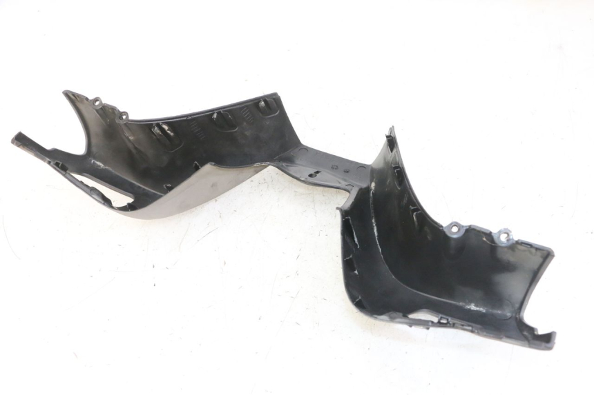 photo de CUBIERTA DEL MANILLAR DELANTERO PIAGGIO MP3 LT 300 (2010 - 2016) - Estado de la superficie y material